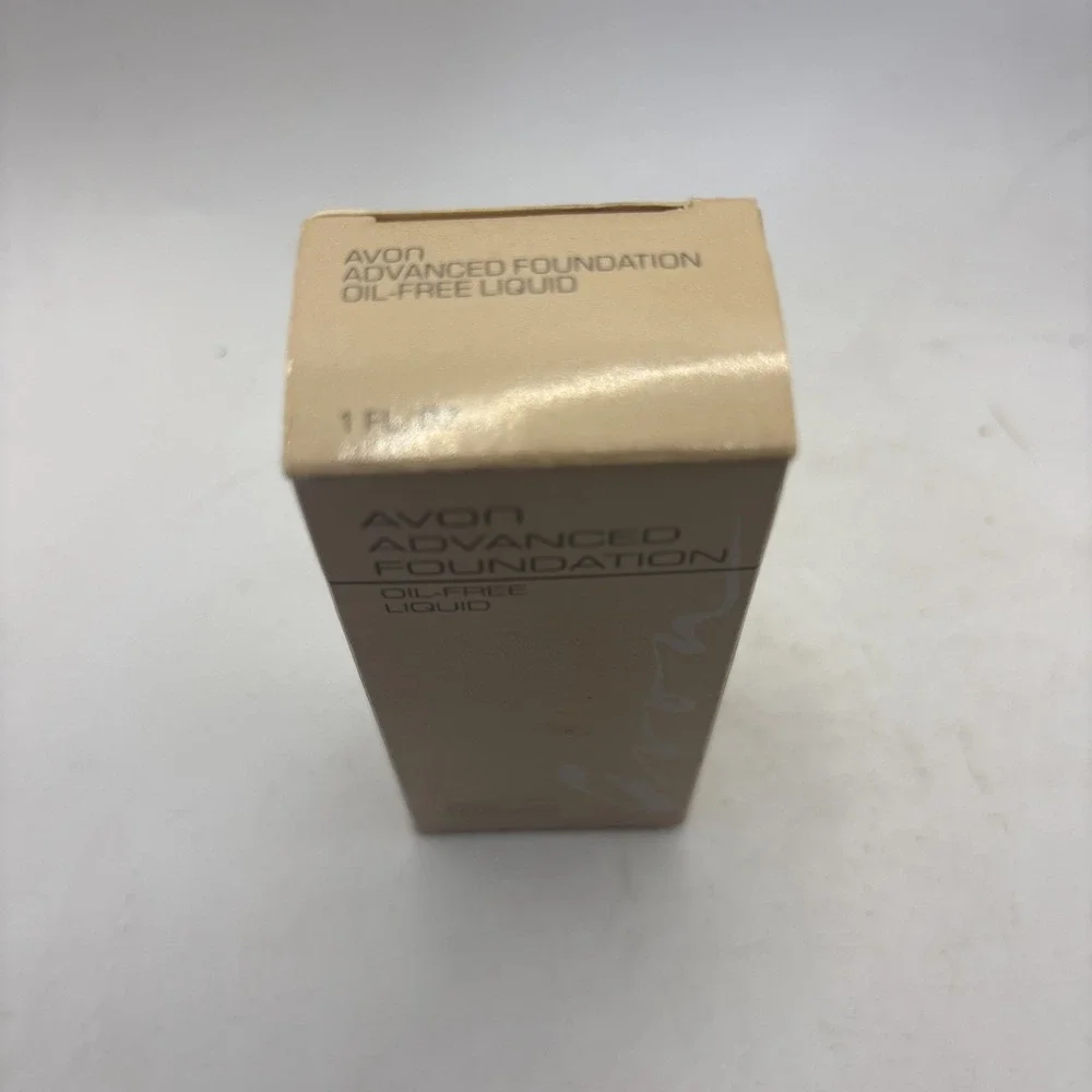 Vtg Avon Advanced Foundation Oil Free Liquid Porcelain Beige NOS W/ Lipsomes
